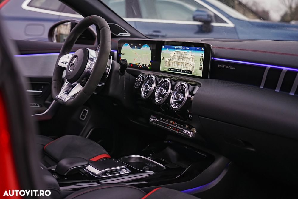 Mercedes-Benz CLA AMG 35 4Matic AMG Speedshift 7G-DCT - 25