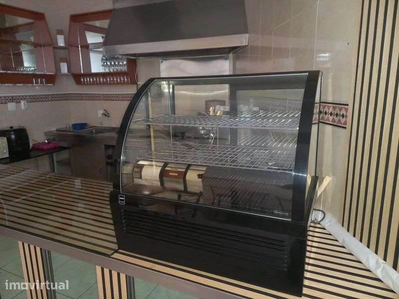 Arrenda-se café/snack-bar ou Pastelaria - Grande imagem: 2/9