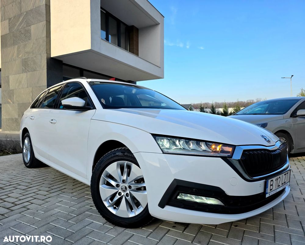 Skoda Octavia Combi 2.0 TDI Ambition - 2