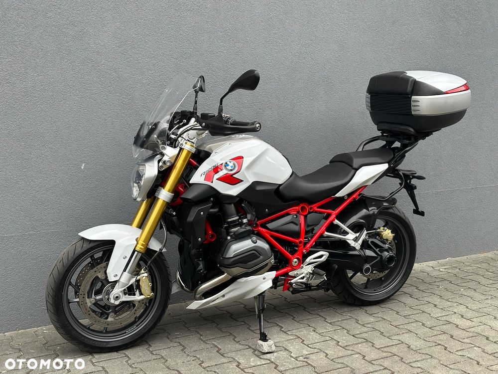 BMW R - 1