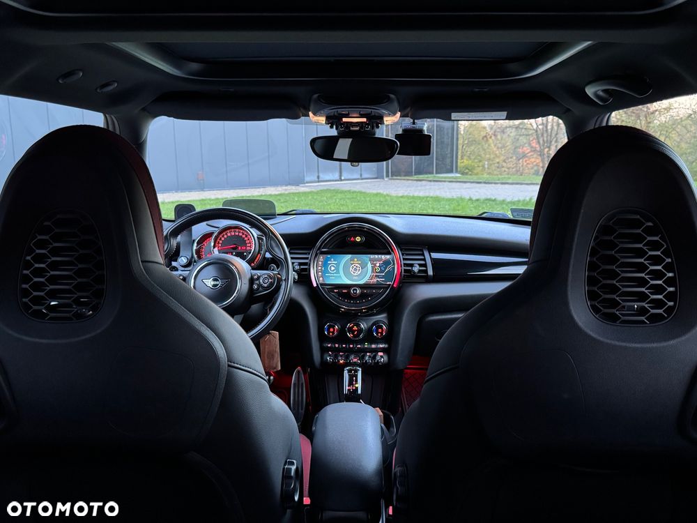 MINI John Cooper Works - 24
