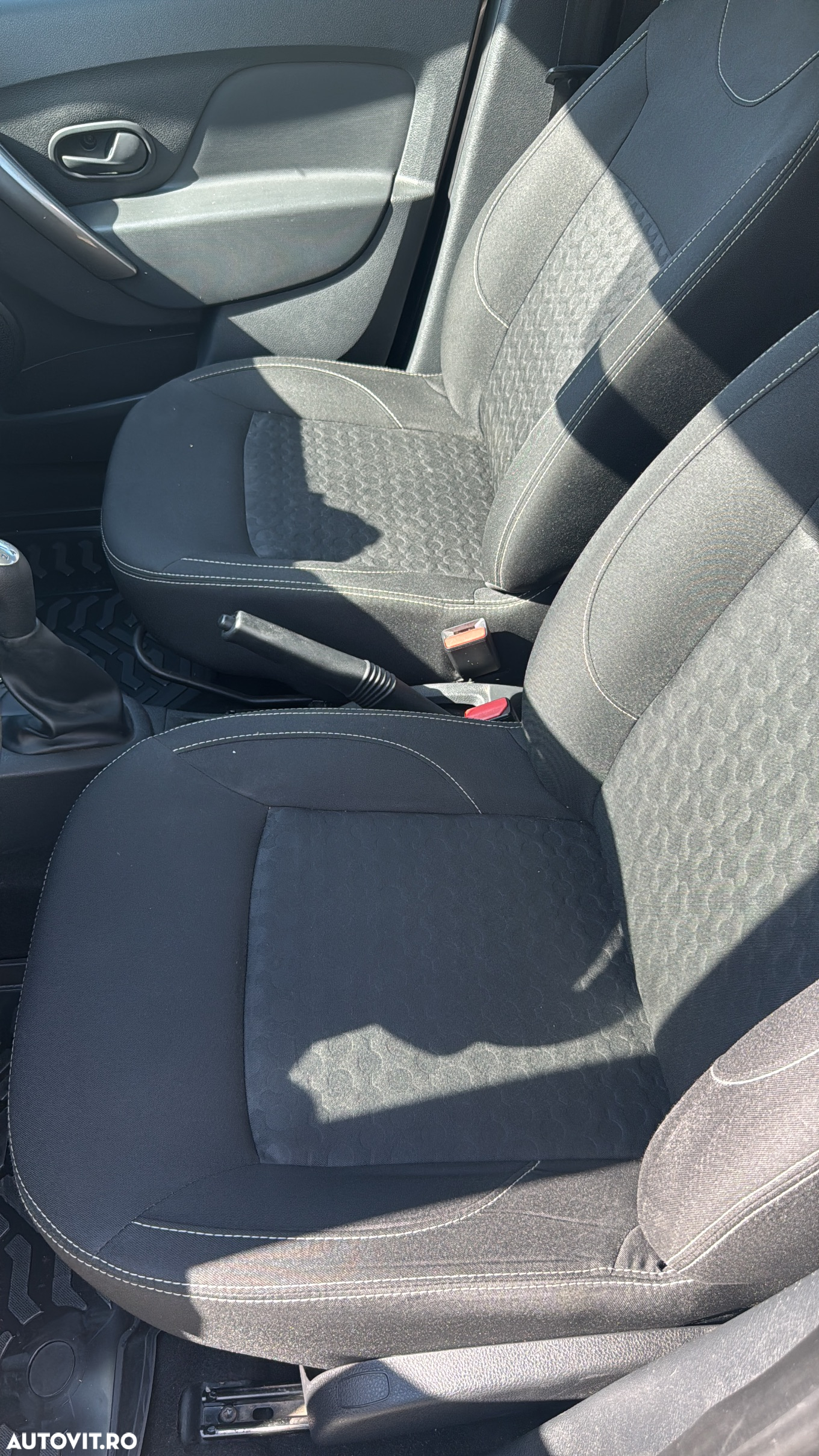 Dacia Sandero dCi 90 (S&S) Comfort - 12