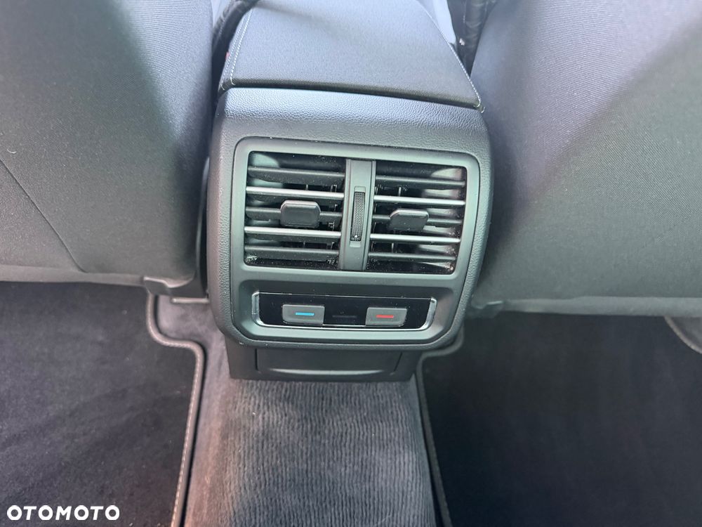 Volkswagen Passat - 15