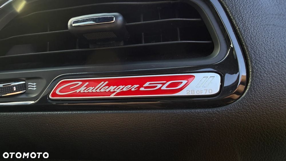 Dodge Challenger - 27