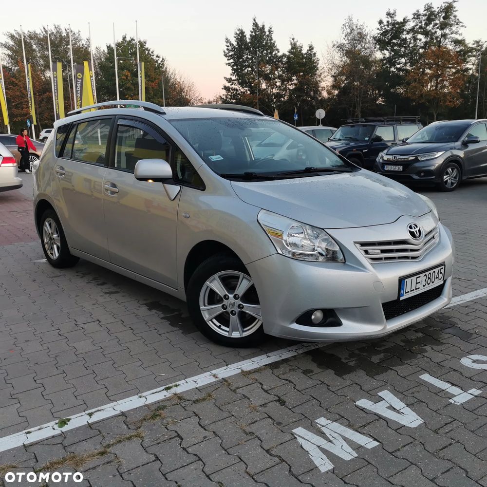 Toyota Verso - 7