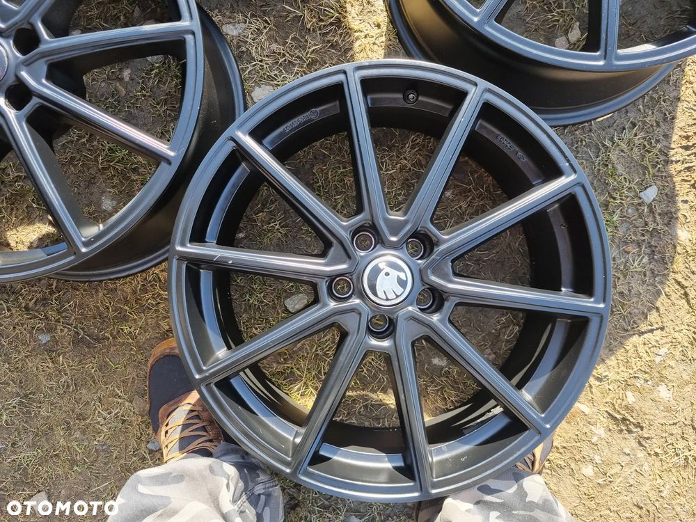 AUDI 4M0 Q7,Q5,A4 B9 ALLROAD,A5,A6,A7,vw,seat,skoda alu 8X19 ET26 bdb stan - 12