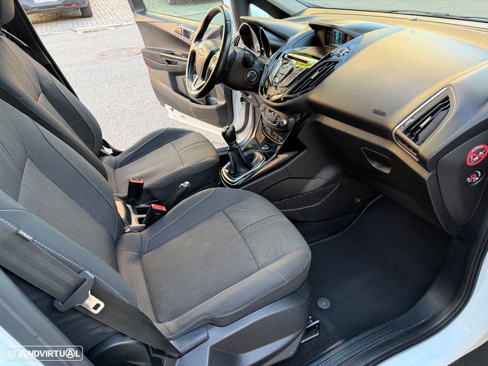 Ford B-Max 1.0 EcoBoost Titanium - 6