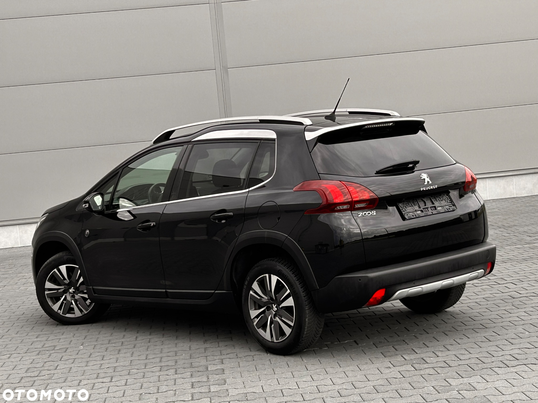 Peugeot 2008 BlueHDi FAP 120 STOP & START EAT6 Crossway - 4
