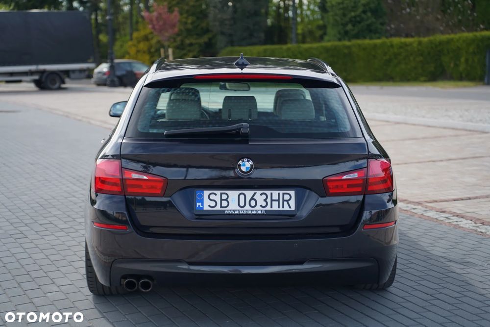 BMW Seria 5 528i Sport-Aut - 11