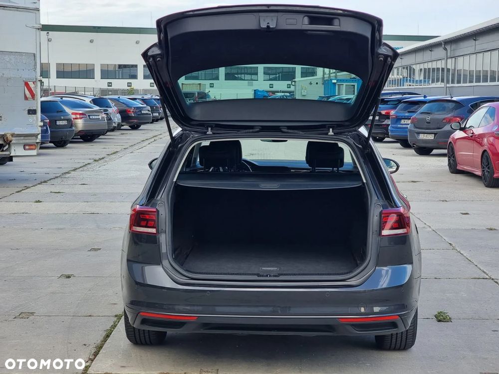 Volkswagen Passat 2.0 TSI Business DSG - 7