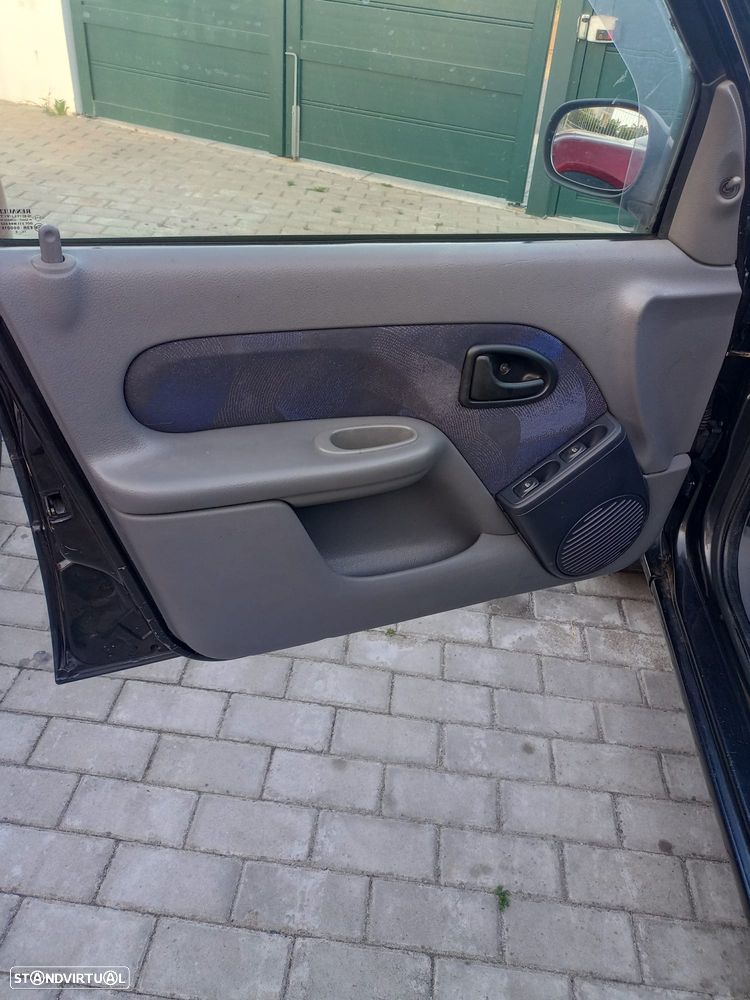 Renault Clio 1.2 - 11