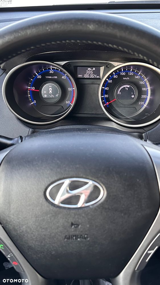 Hyundai ix35 2.0 CRDi 4WD Premium - 26