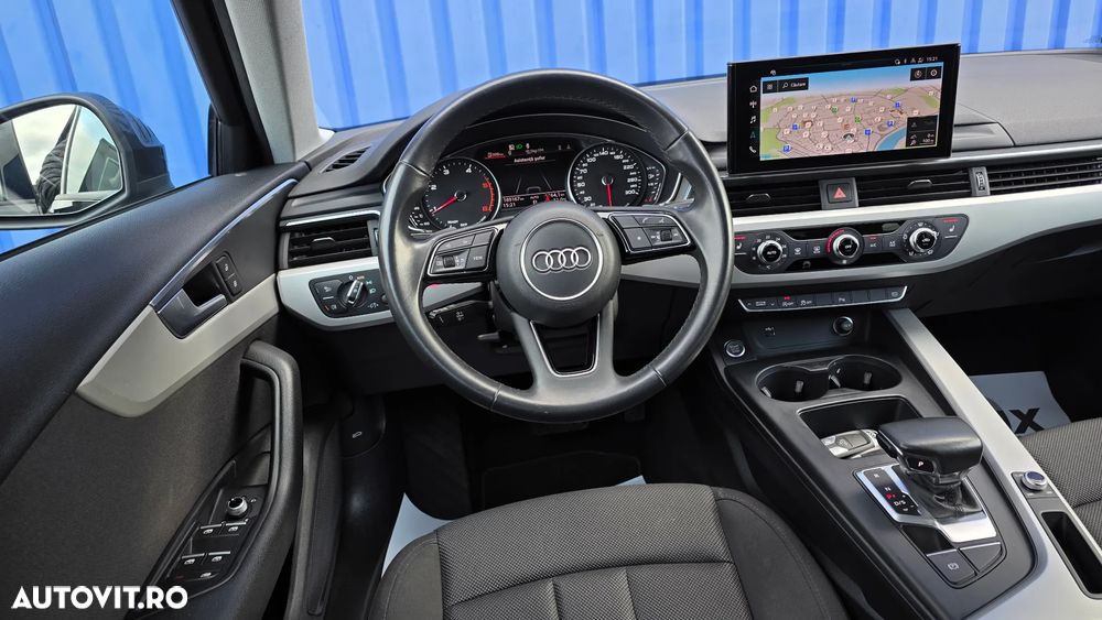 Audi A4 2.0 40 TDI S tronic S Line - 12