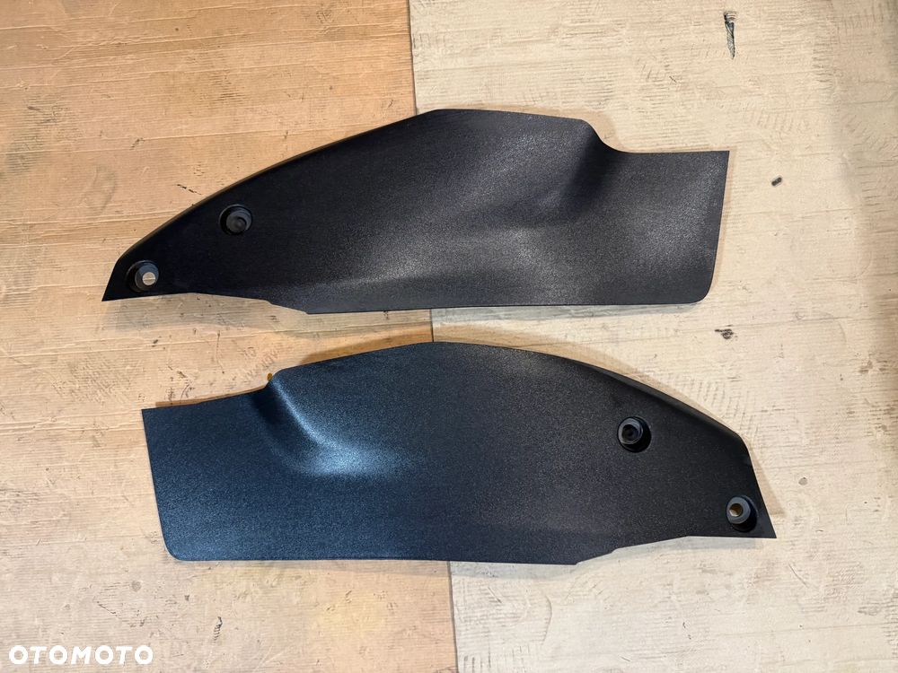 Osłona obudowa tunelu Citroen C3 Aircross komplet - prawa 13472582 lewas 13472581 OE - 1