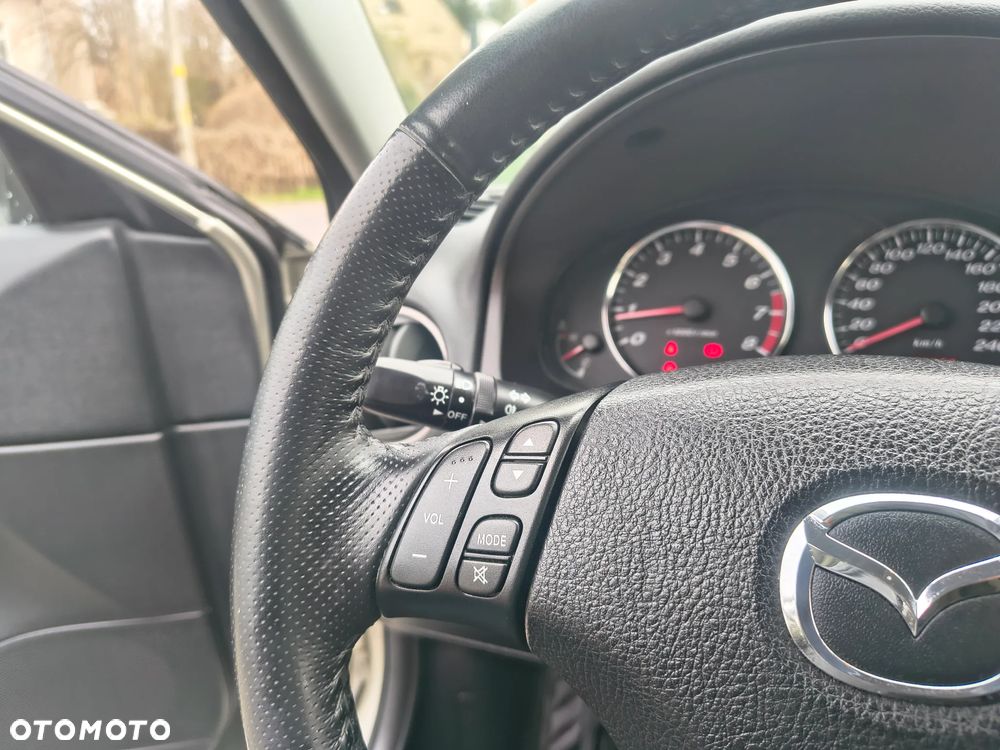 Mazda 6 Sport 1.8 Comfort - 32