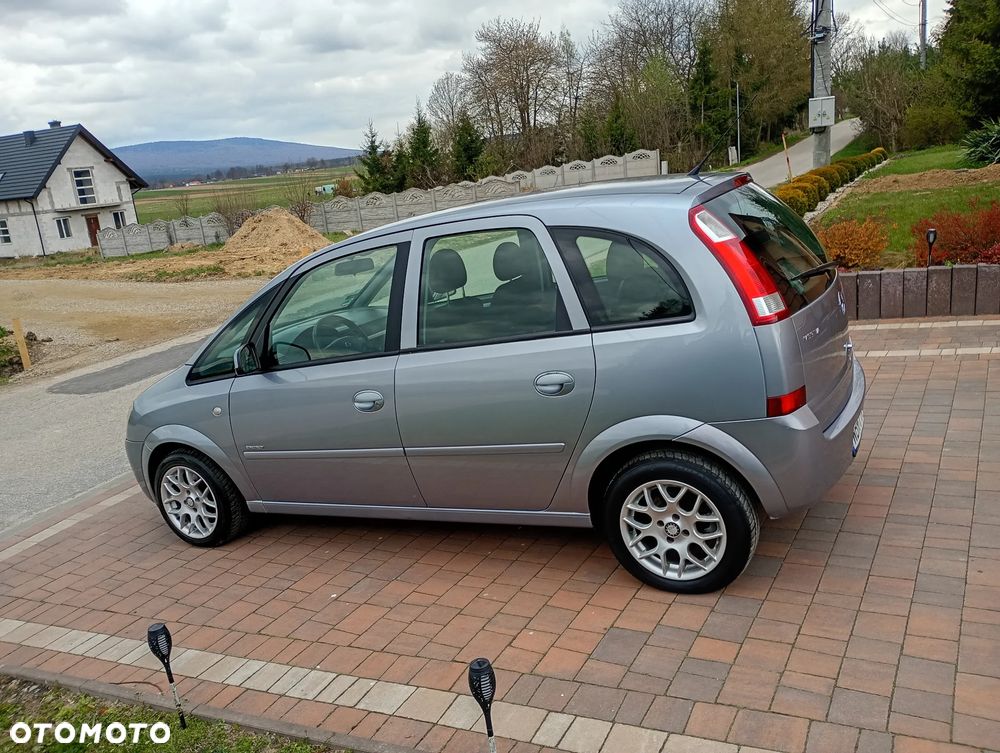 Opel Meriva 1.8 16V Cosmo - 3