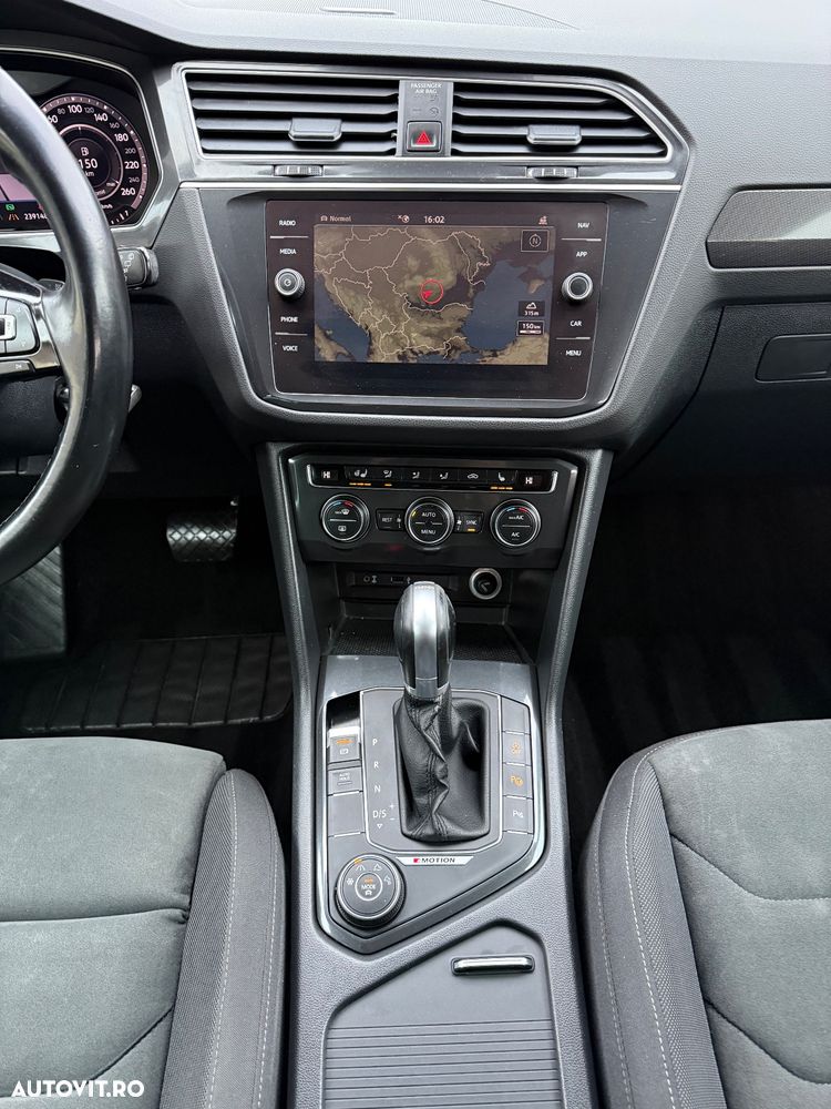 Volkswagen Tiguan 2.0 TDI SCR 4MOTION (BlueMotion Techn.) DSG Highline - 29