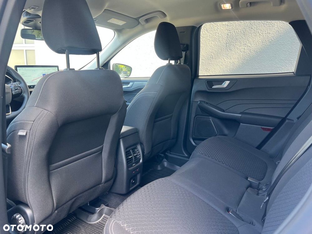 Ford Kuga - 10