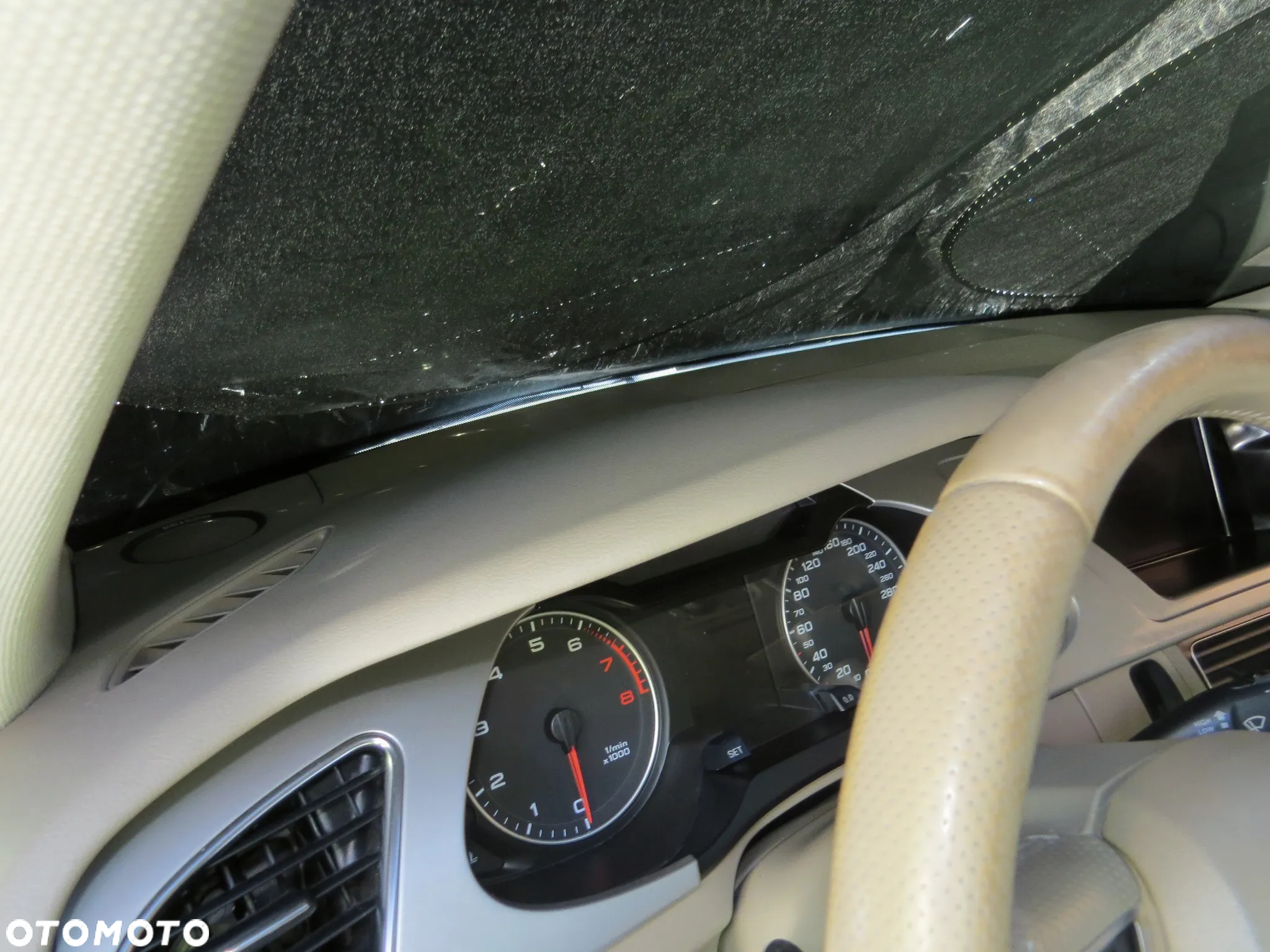 DESKA ROZDZIELCZA KONSOLA AIRBAG PODUSZKA BEŻOWA AUDI A4 B8 - 4