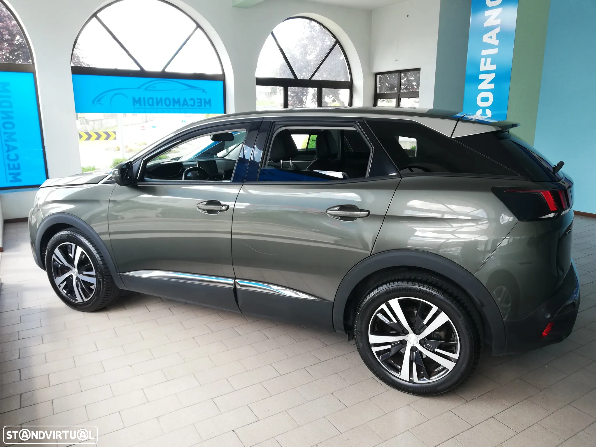 Peugeot 3008 1.5 BlueHDi Allure Baixo Consumo EAT8 - 2