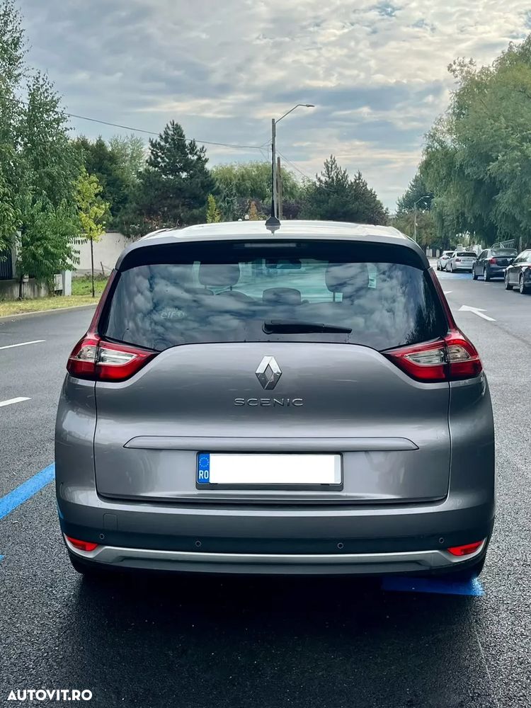 Renault Grand Scenic BLUE dCi 120 BUSINESS EDITION - 6