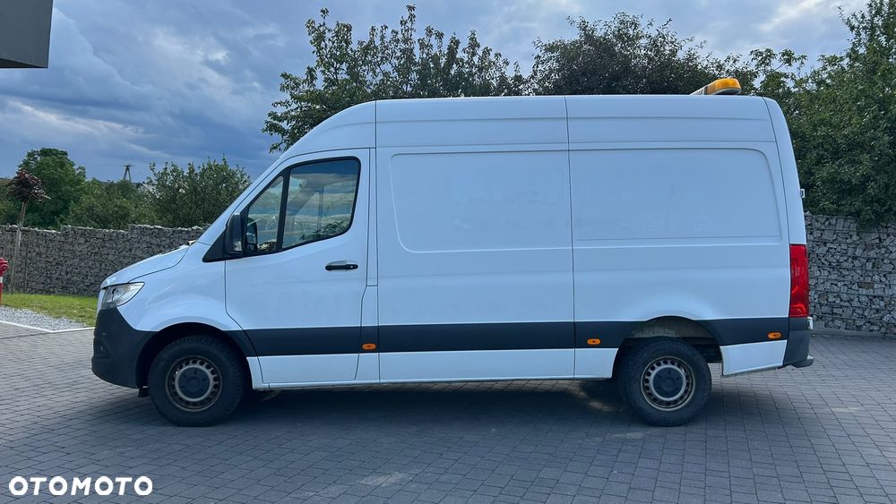 Mercedes-Benz Sprinter - 6