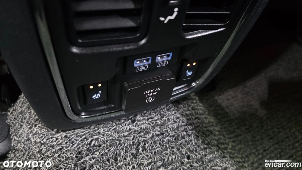 Jeep Grand Cherokee - 30