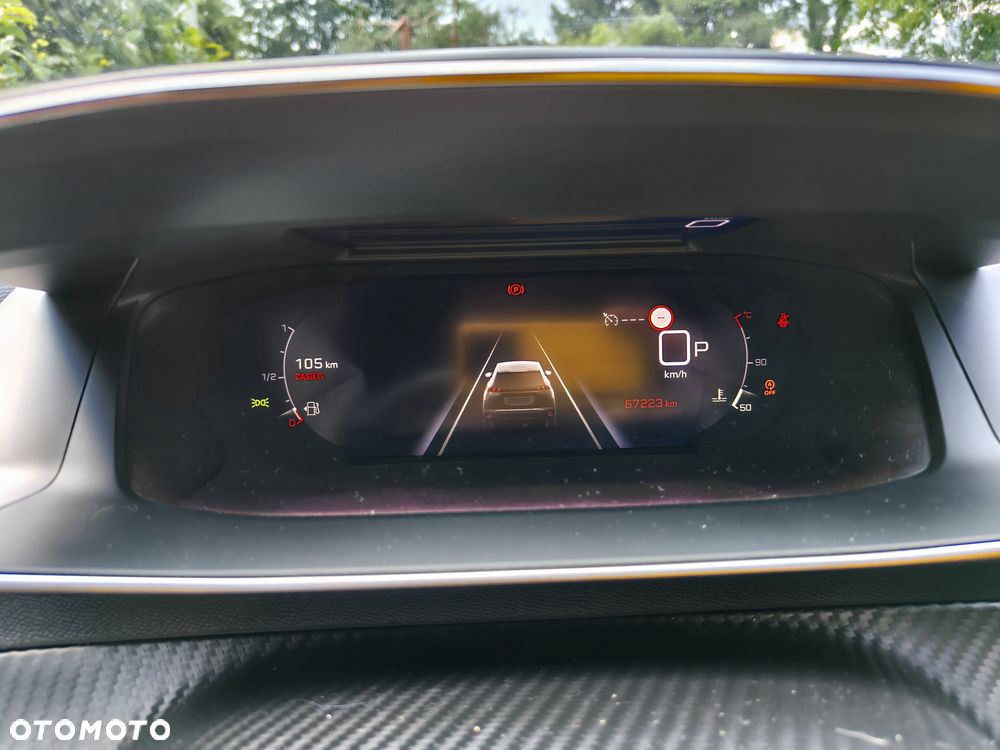 Peugeot 2008 BlueHDi 130 Allure S&S EAT8 - 18