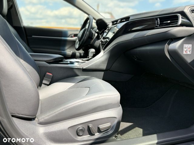 Toyota Camry 2.5 Hybrid Prestige CVT - 10