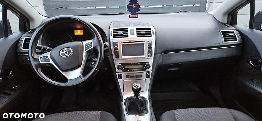 Toyota Avensis 2.0 D-4D Active - 8