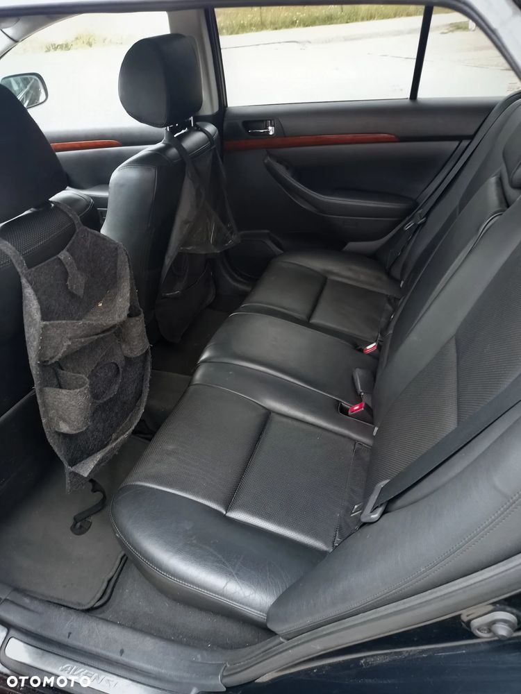 Toyota Avensis 2.0 VVT-i Sol plus - 5