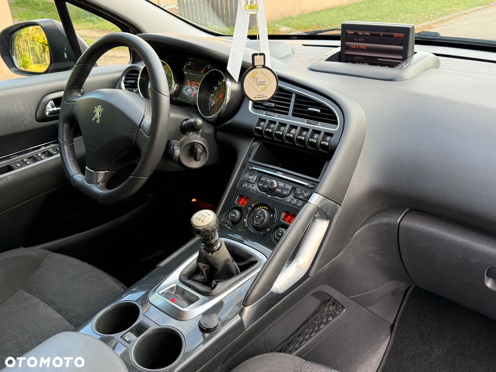 Peugeot 3008 - 19
