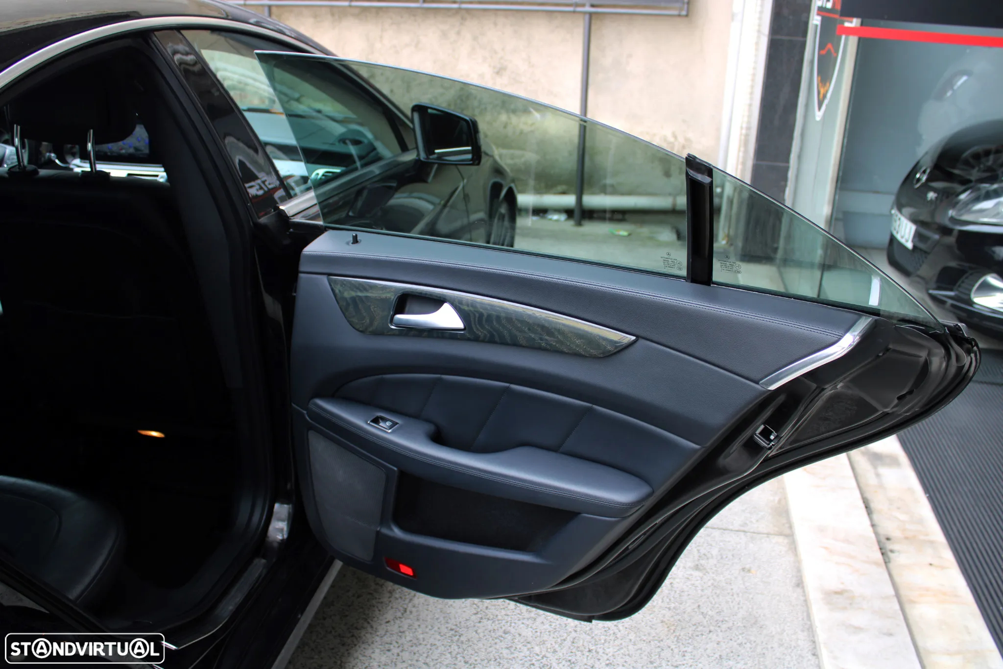 Mercedes-Benz CLS 350 BlueTEC - 25