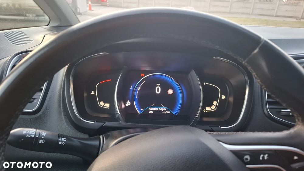 Renault Scenic TCe 115 GPF LIMITED - 6