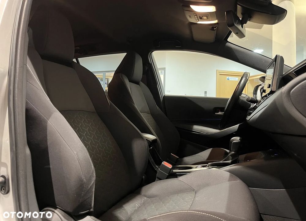 Toyota Corolla 1.8 Business Edition - 28