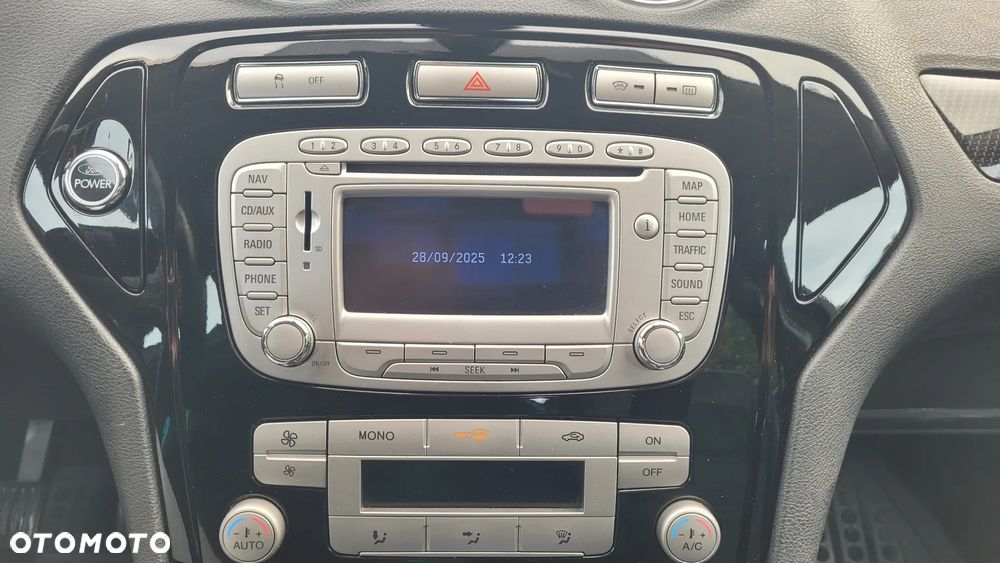 Ford Mondeo 2.0 TDCi Titanium - 15