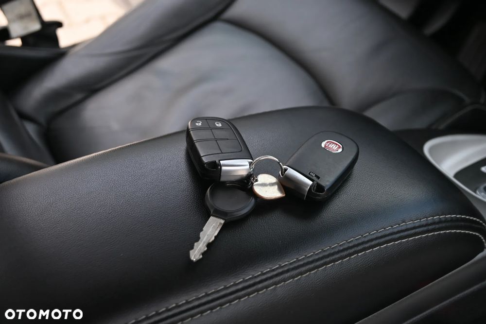 Fiat Freemont 2.0 Multijet 16V DPF Automatik Allrad Black Code - 23