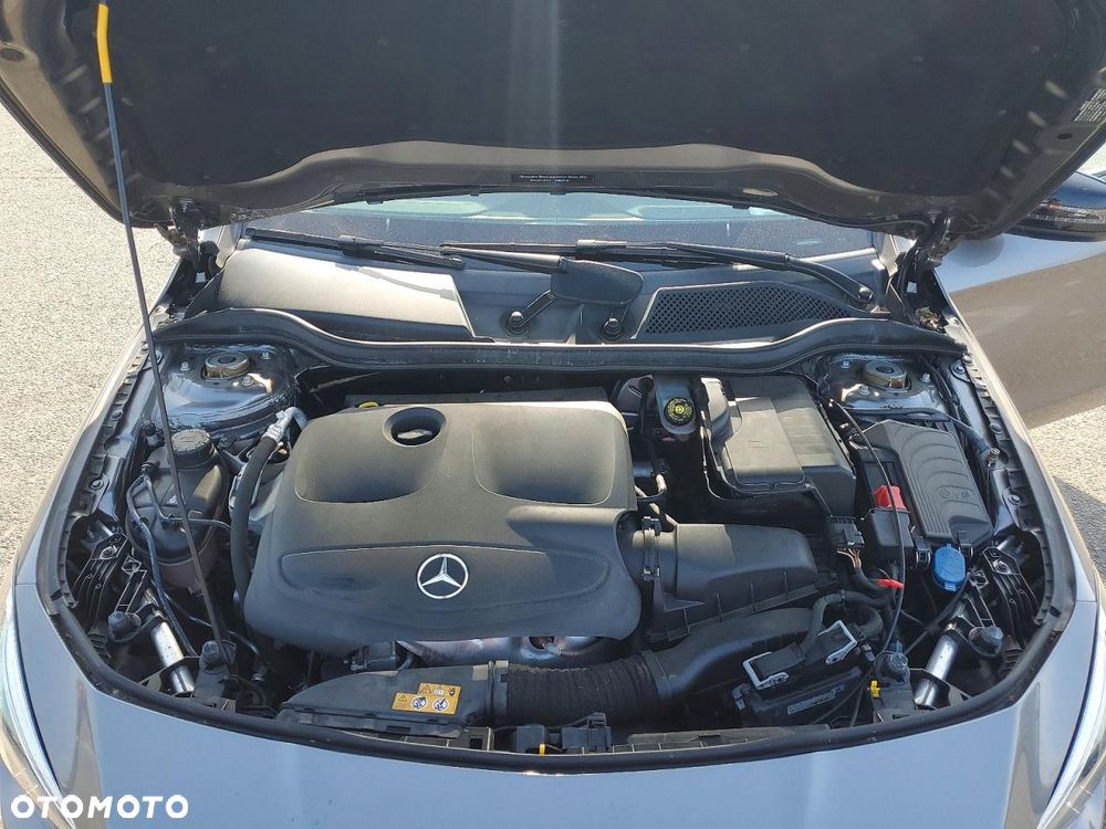 Mercedes-Benz CLA - 11