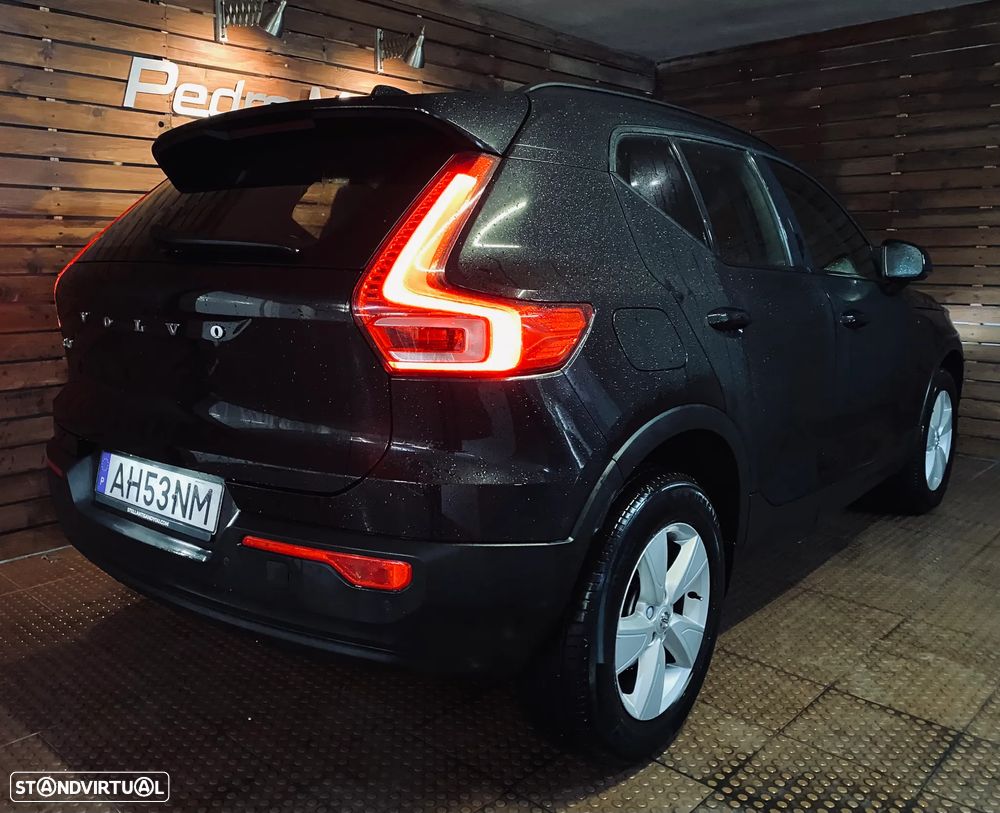 Volvo XC 40 1.5 T2 Momentum - 2