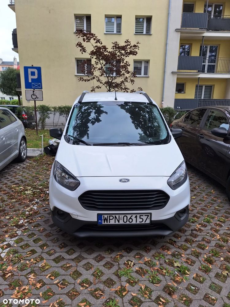 Ford Transit Courier - 1