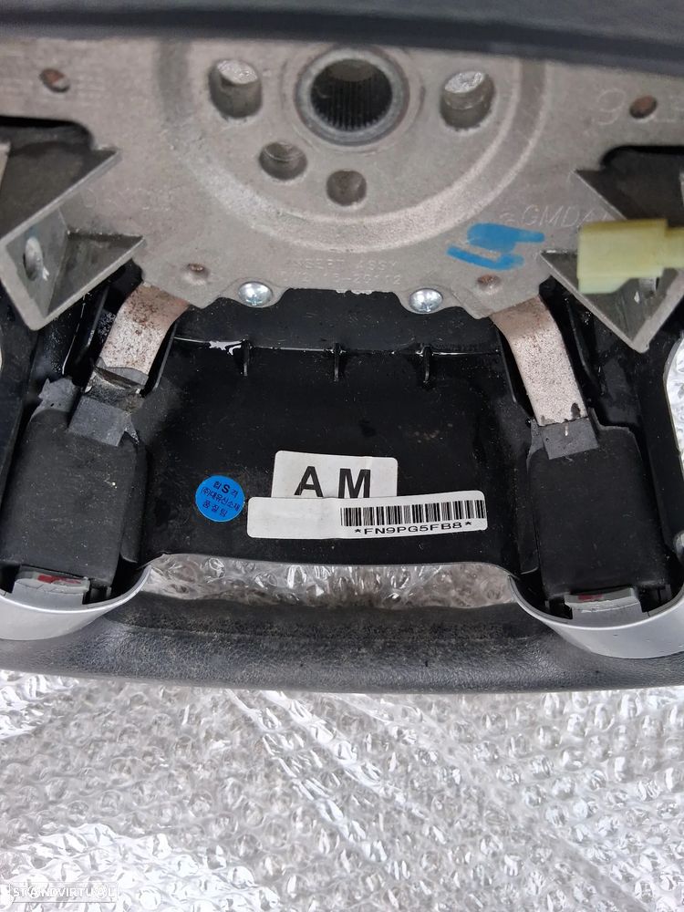 Volante Chevrolet Aveo / Kalos em bom estado - 2