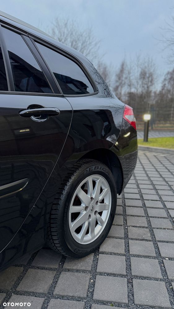 Renault Laguna 2.0 DCi FAP Expression - 16