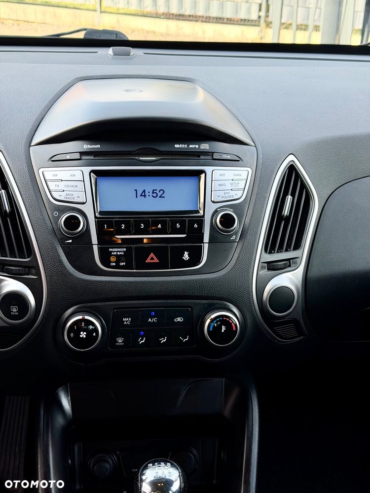 Hyundai ix35 1.7 CRDi 2WD UEFA EURO 2012 Edition - 6