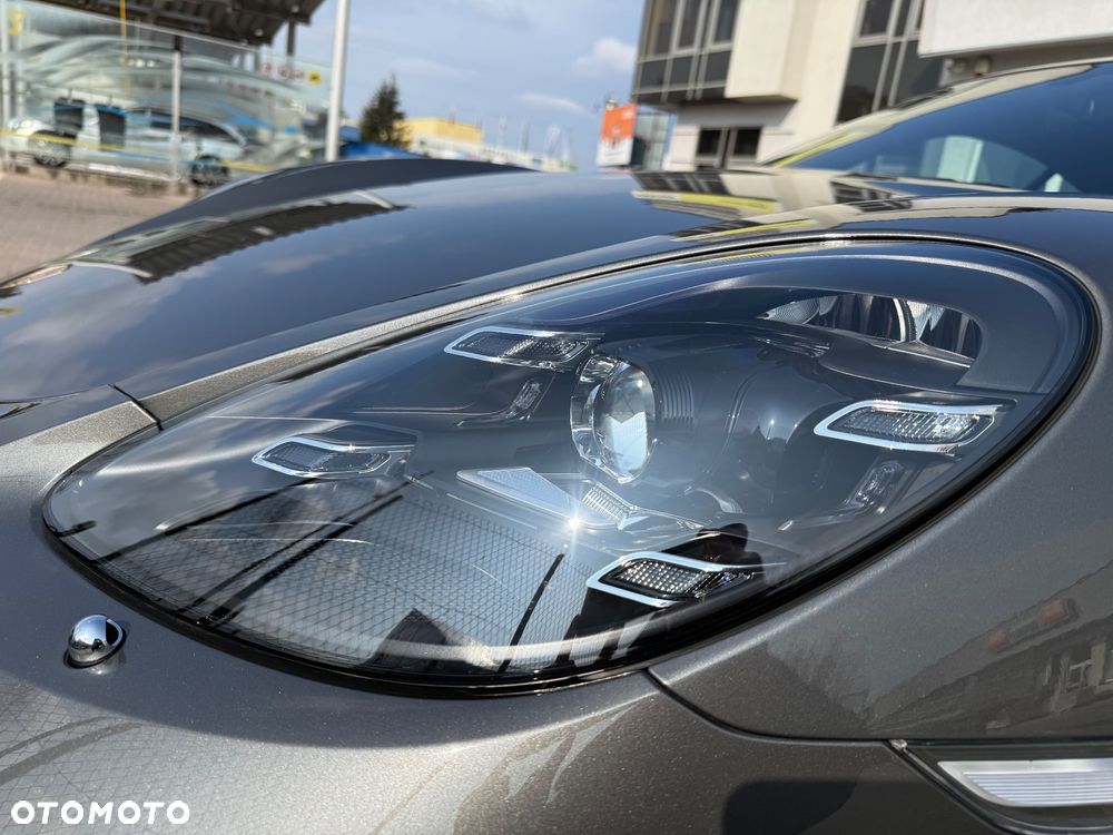 Porsche 718 Cayman GPF Style Edition PDK - 18