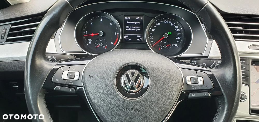 Volkswagen Passat 2.0 TDI SCR (BlueMotion Technology) DSG Highline - 19