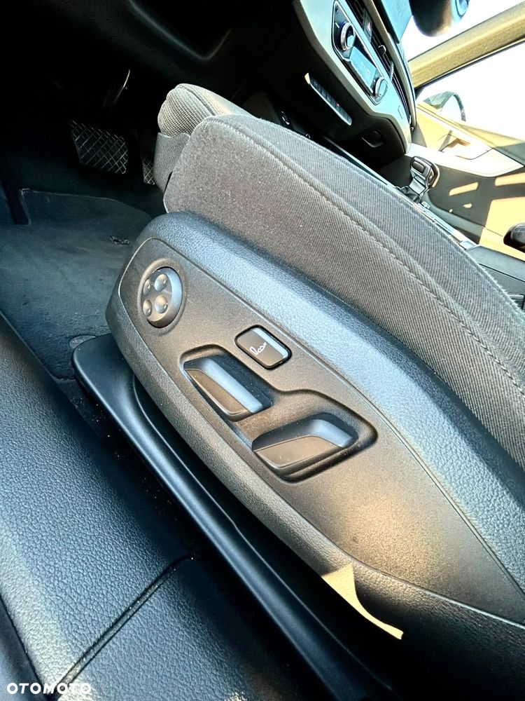 Audi A4 Avant 40 TDI quattro S tronic advanced - 14