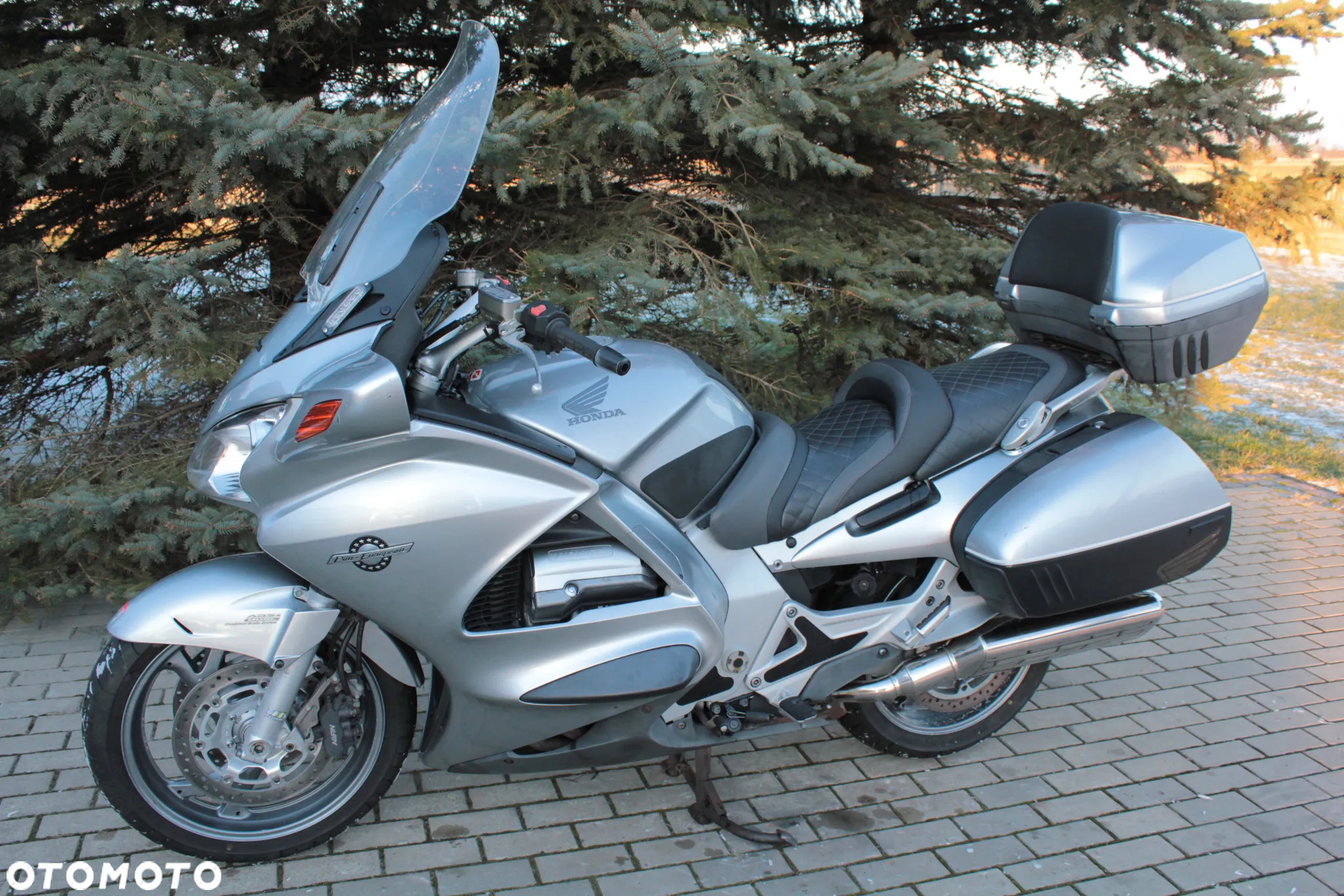 Honda ST - 28