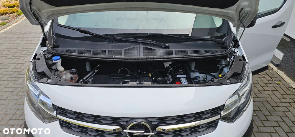 Opel VIVARO - 28