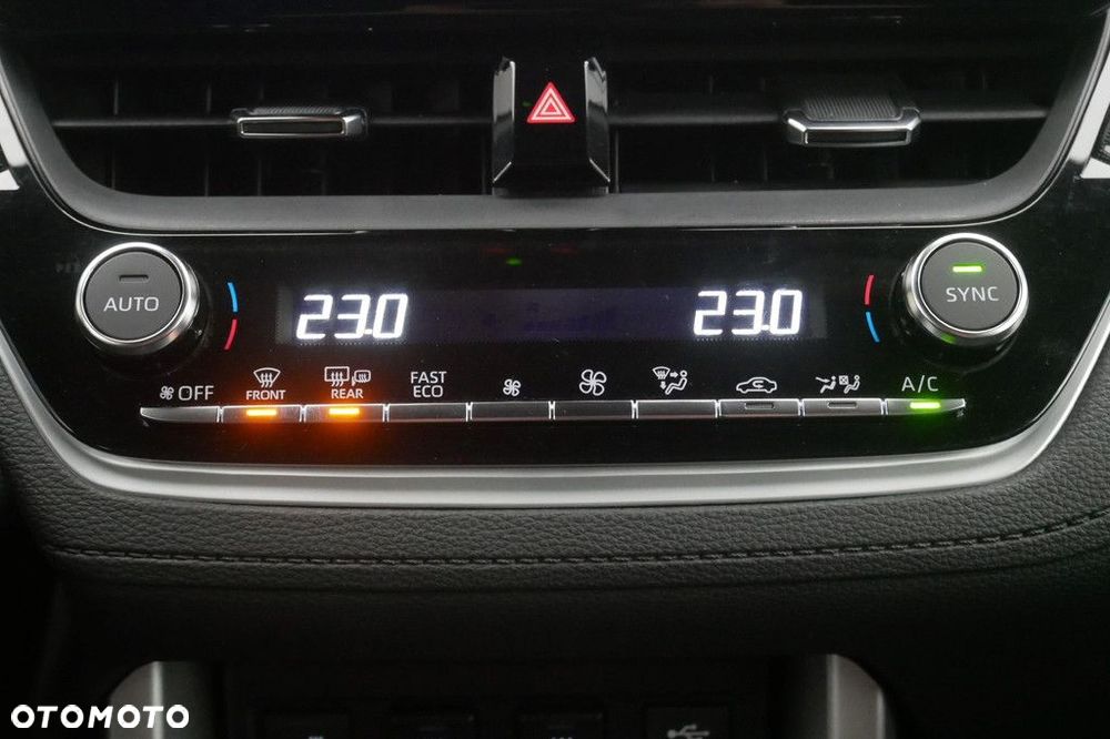 Toyota Corolla Cross 2.0 Hybrid Style - 19