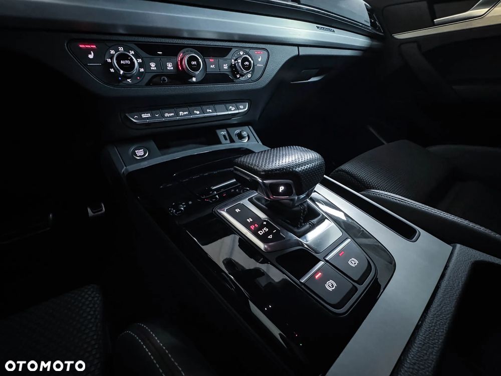 Audi Q5 40 TDI quattro S tronic S line - 32
